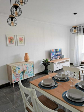 Apartamento VeraTespera - Cerca de la Playa con WiFi, Piscina y Ocio Familiar